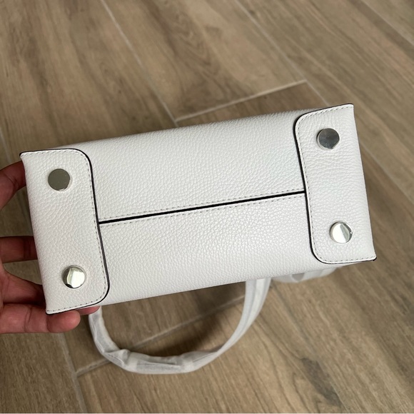 MICHAEL MICHAEL KORS Mercer Medium Pebbled Leather Crossbody Bag - Picture 7 of 8